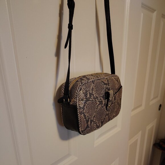 Genuine Leather Reptile Skin Print Gili Crossbody Squared Handbag Bag Purse - Picture 5 of 12